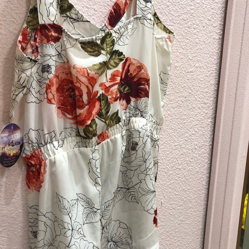 Romper - Picture 2 of 3